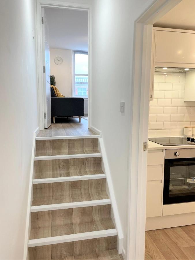 Central, Bright & Spacious Apartment - Parking Included Bournemouth Dış mekan fotoğraf