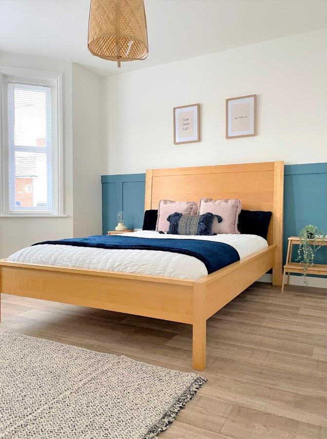 Central, Bright & Spacious Apartment - Parking Included Bournemouth Dış mekan fotoğraf
