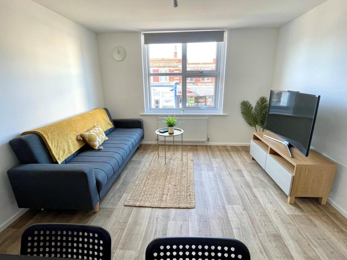 Central, Bright & Spacious Apartment - Parking Included Bournemouth Dış mekan fotoğraf